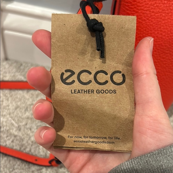 Ecco Women's Red Crossbody Bag - Picture 4 of 5